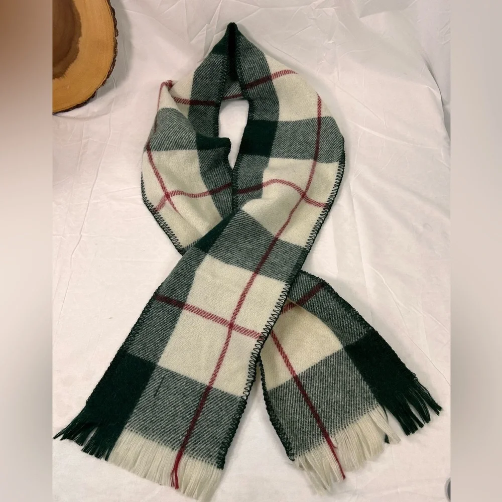 Amana‎ Woolen Mills Red and Green Plaid Wool Scarf Made in USA